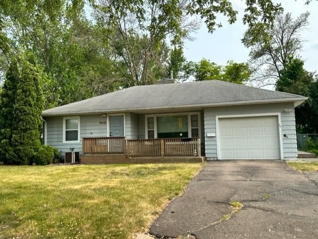 2004 6th Ave NE, Austin, MN 55912