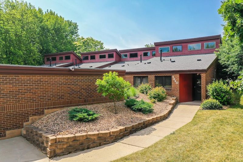 1840 Coolidge Ct, Northfield, MN 55057