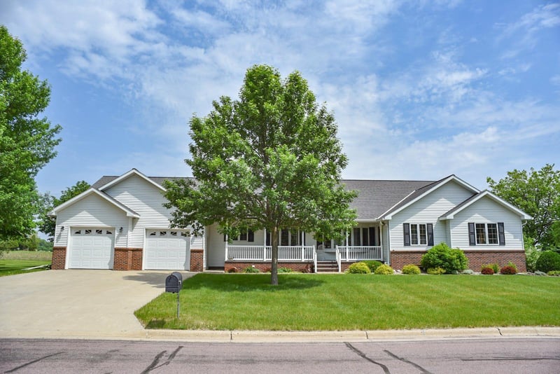 321 Beech St E, Trimont, MN 56176