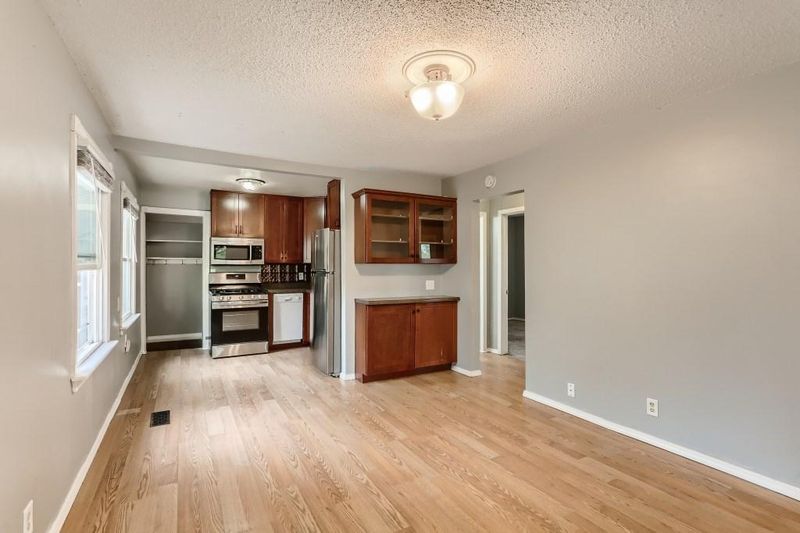 1416 Jersey Ave S, Saint Louis Park, MN 55426