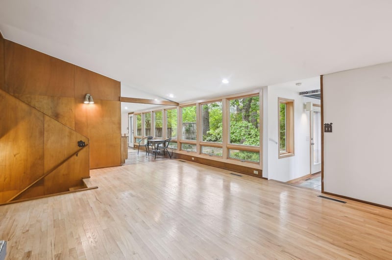 2190 Folwell Ave, Falcon Heights, MN 55108