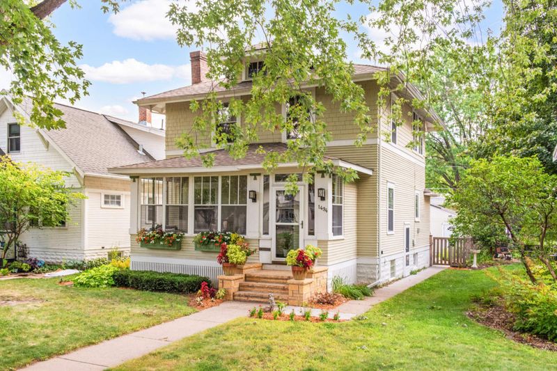 1494 Fairmount Ave, Saint Paul, MN 55105