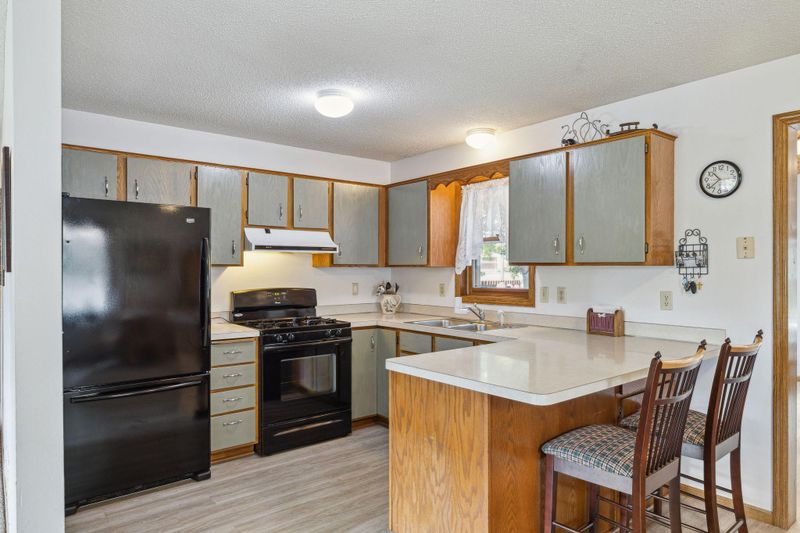 511 4th Ave S, Princeton, MN 55371