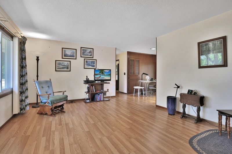 1848 Belland Ave, White Bear Lake, MN 55110