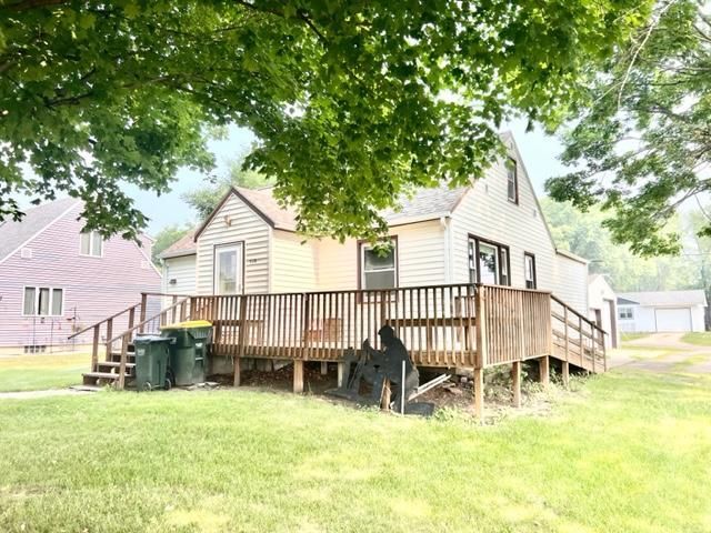 519 E Broadway St, Redwood Falls, MN 56283