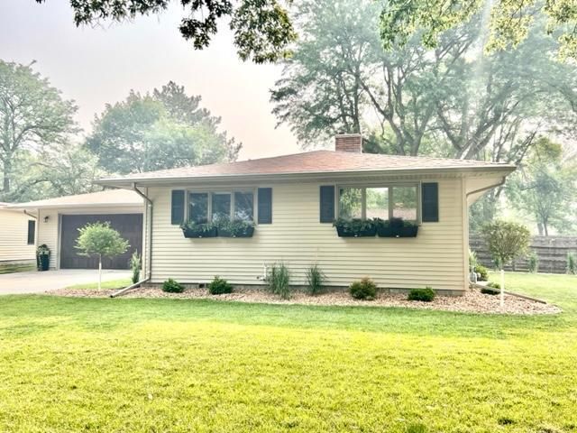 329 Galles Dr, Redwood Falls, MN 56283