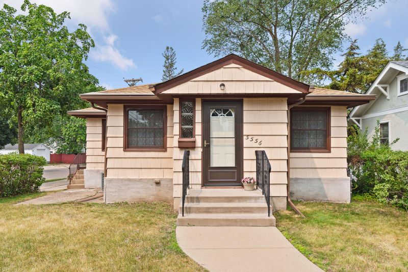 5556 43rd Ave S, Minneapolis, MN 55417
