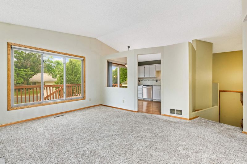 1331 Knoll Dr, Shoreview, MN 55126