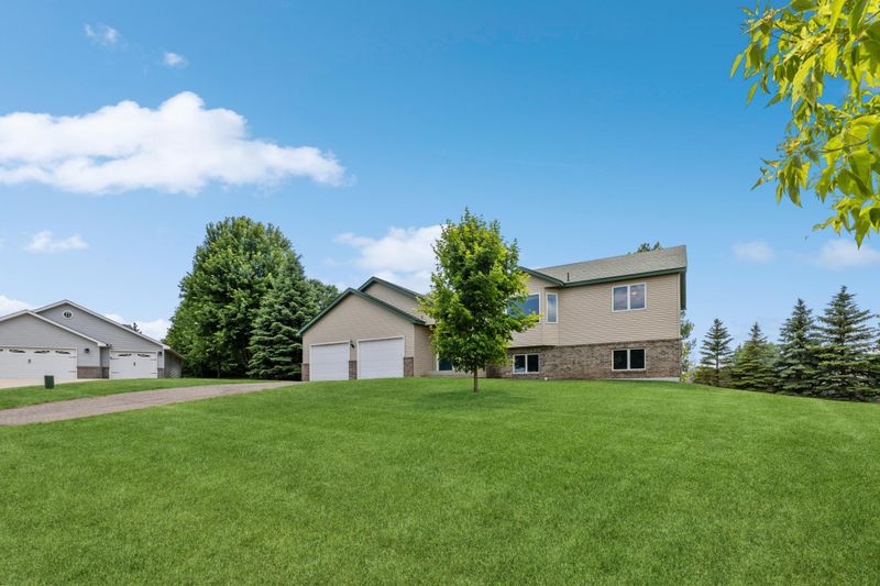 601 5th Ave NE, Saint Joseph, MN 56374