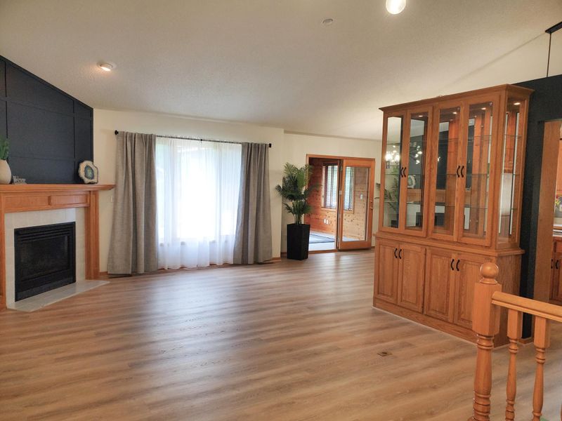 9101 Barrington Ter, Brooklyn Park, MN 55443