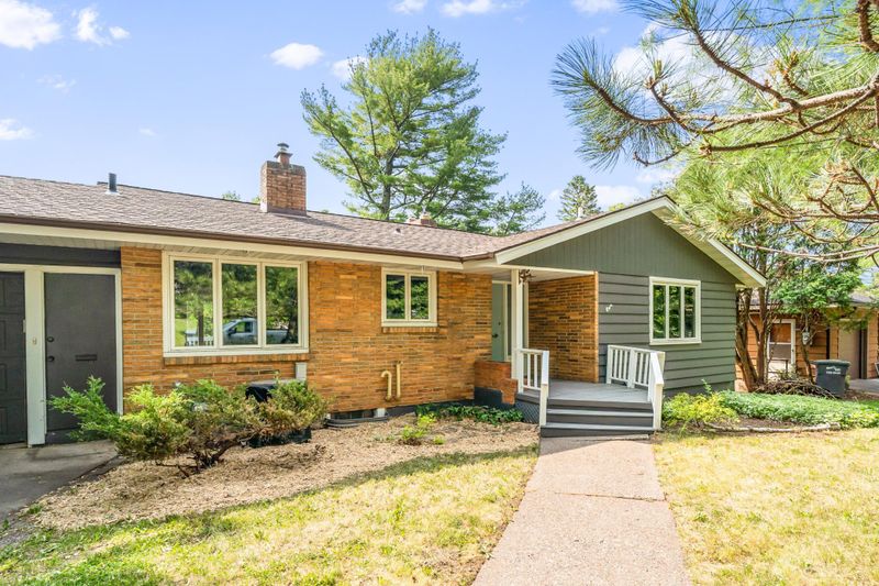 3620 E Superior St, Duluth, MN 55804