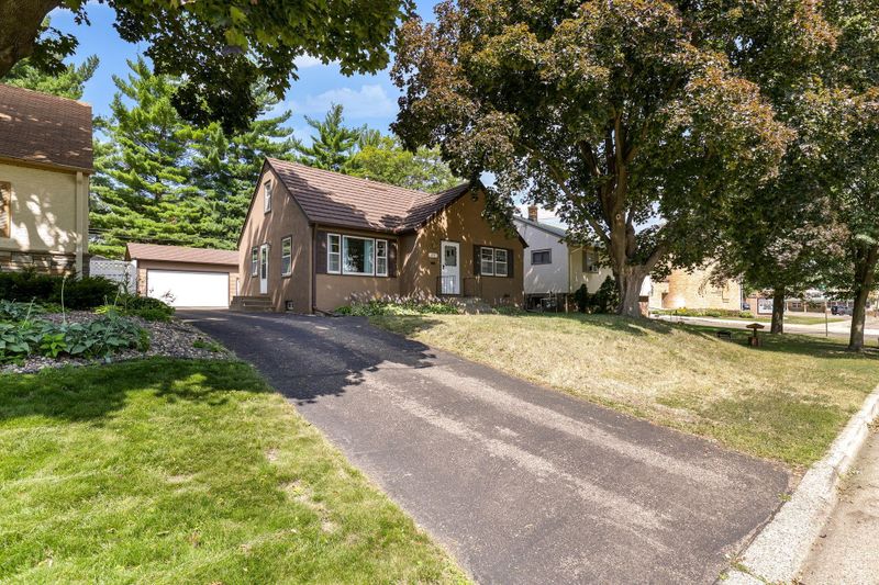 253 15th Ave N, South Saint Paul, MN 55075