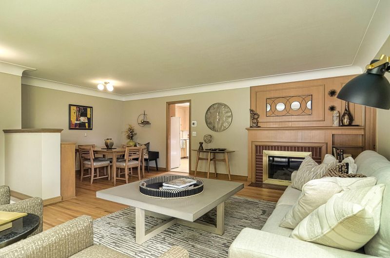 6004 Fairfax Ave, Edina, MN 55424