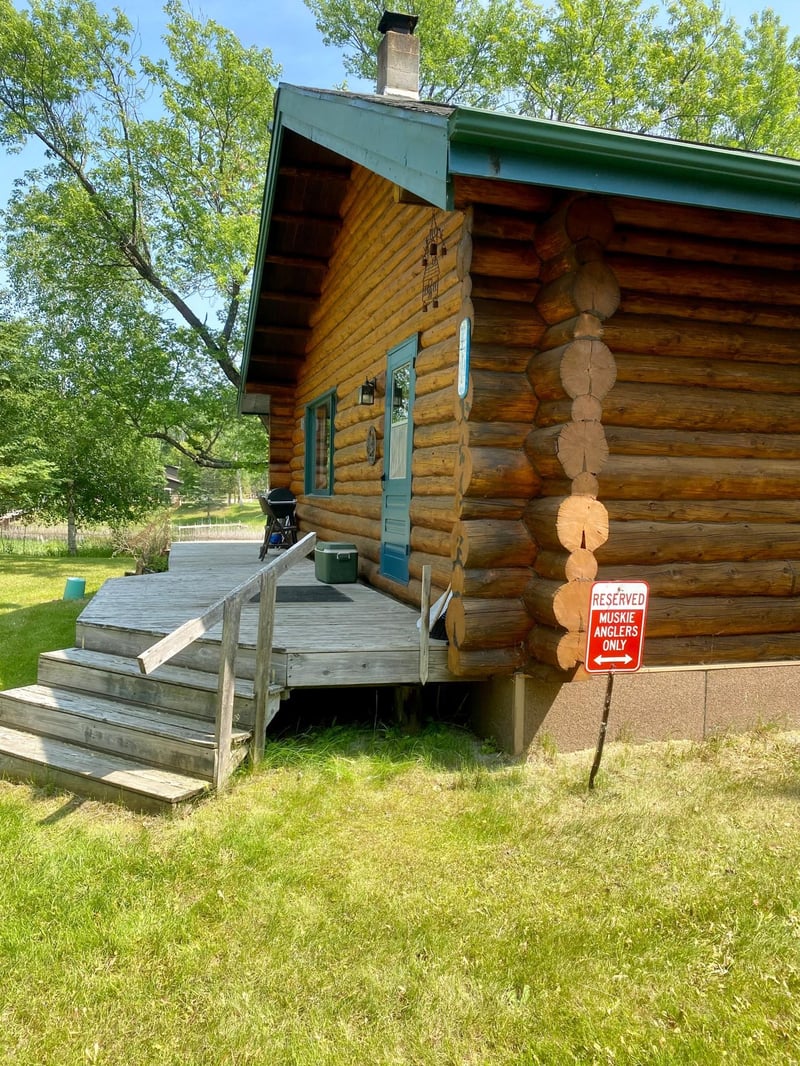 17278 Pine Creek Dr NW, Angle Inlet, MN 56711