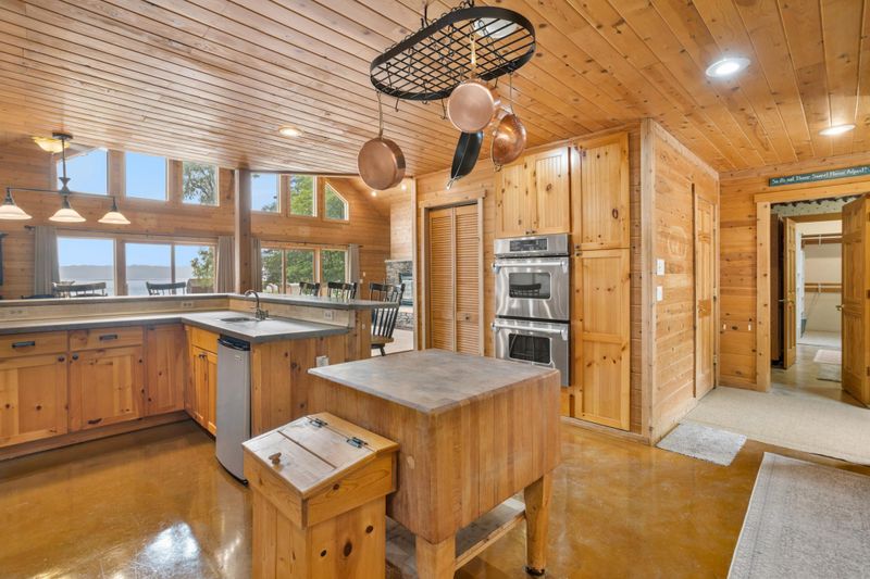 30362 240th St, Detroit Lakes, MN 56501