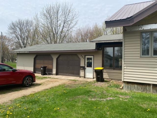 307 N Deaver Ave, Jeffers, MN 56145
