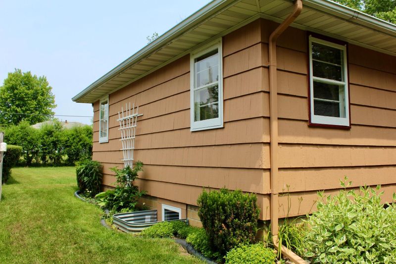 424 W Bishop St, Luverne, MN 56156
