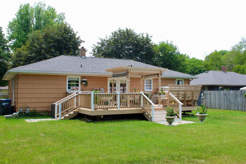 424 W Bishop St, Luverne, MN 56156