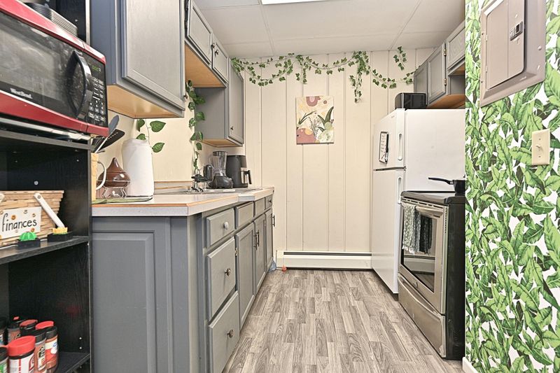 313 2nd St, Bovey, MN 55709