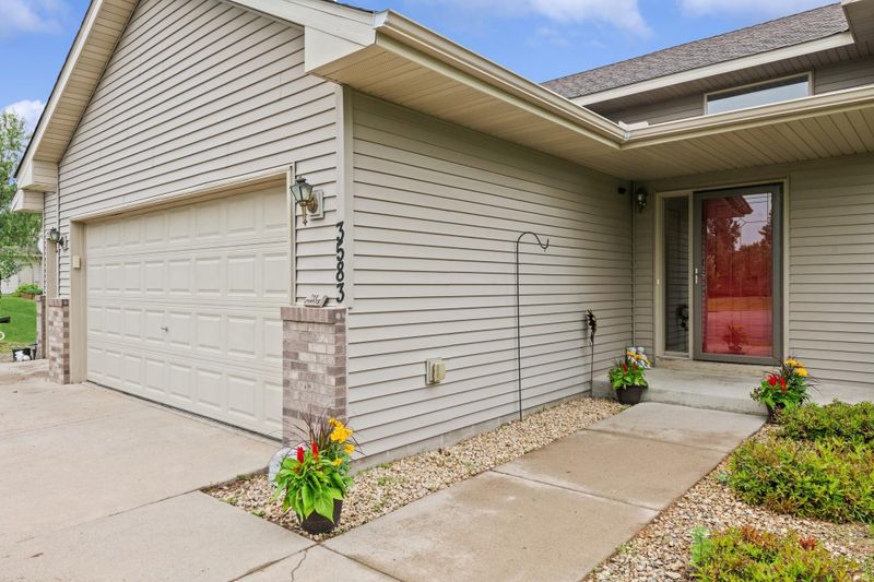 3583 Mckenna Ct, Monticello, MN 55362