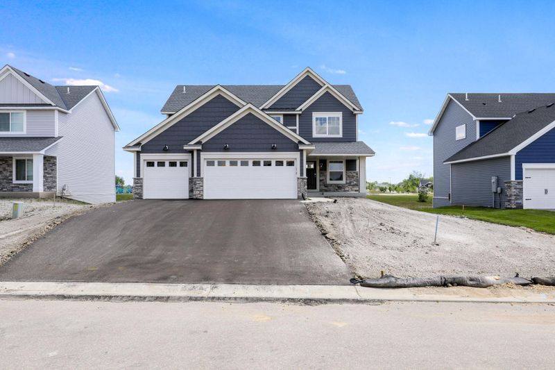 15635 Wyoming Ave, Savage, MN 55378