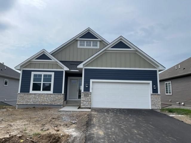 13871 Geneva Ave N, Hugo, MN 55038