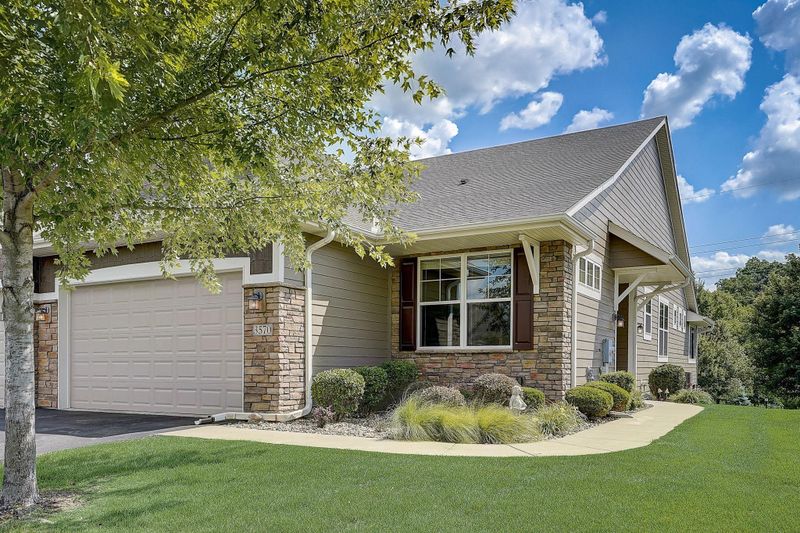 3570 Sawgrass Trl E, Eagan, MN 55123