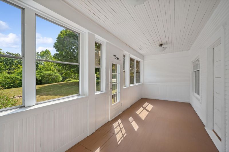 6240 Lynwood Blvd, Mound, MN 55364