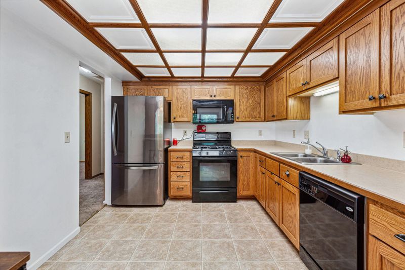 1824 113th Ln NW, Coon Rapids, MN 55433