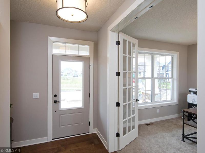 4139 Marsh Dr NE, Prior Lake, MN 55372