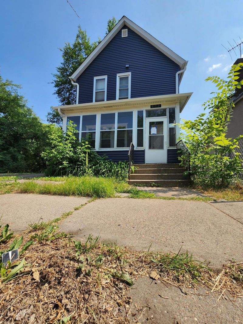 602 Reaney Ave, Saint Paul, MN 55130