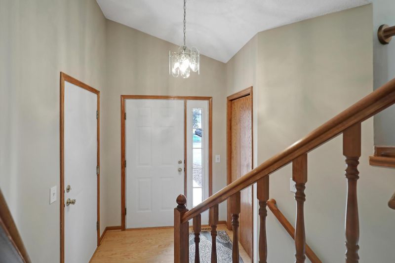 5162 W 143rd St, Savage, MN 55378