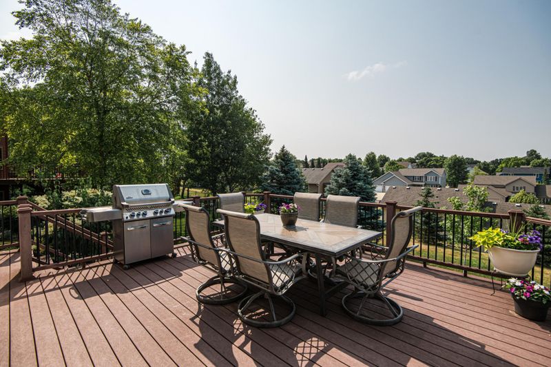 1520 Redwood Ln SW, Rochester, MN 55902