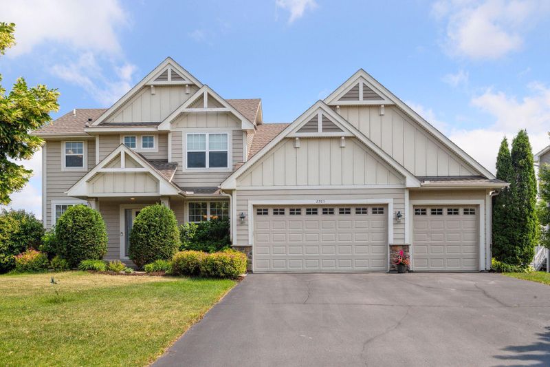 2705 Northview Dr, Victoria, MN 55386