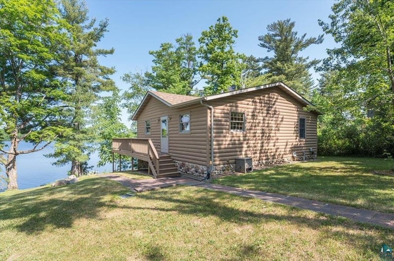 5911 Little Cloquet Rd, Cromwell, MN 55726