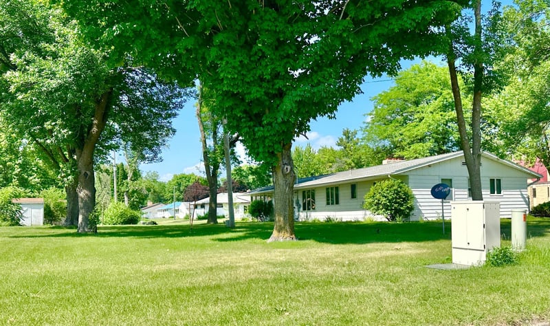 114 S 7th St, Kiester, MN 56051