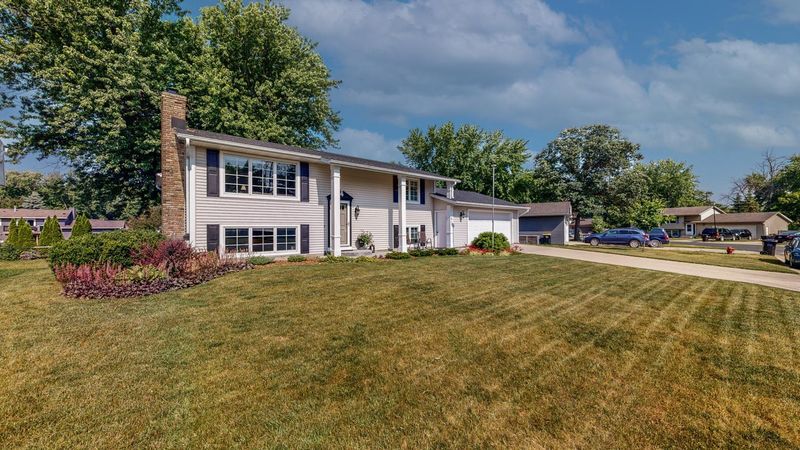 615 8th Ave NE, Stewartville, MN 55976