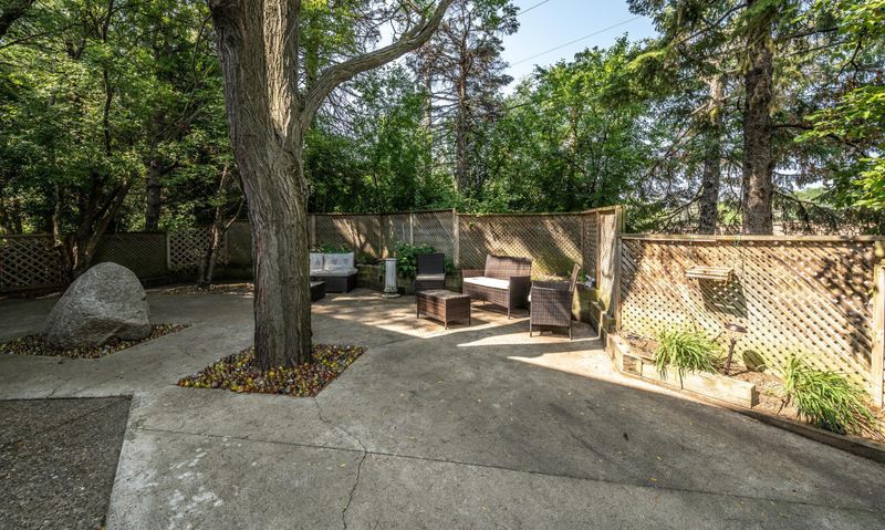 6457 Mccauley Trl S, Edina, MN 55439