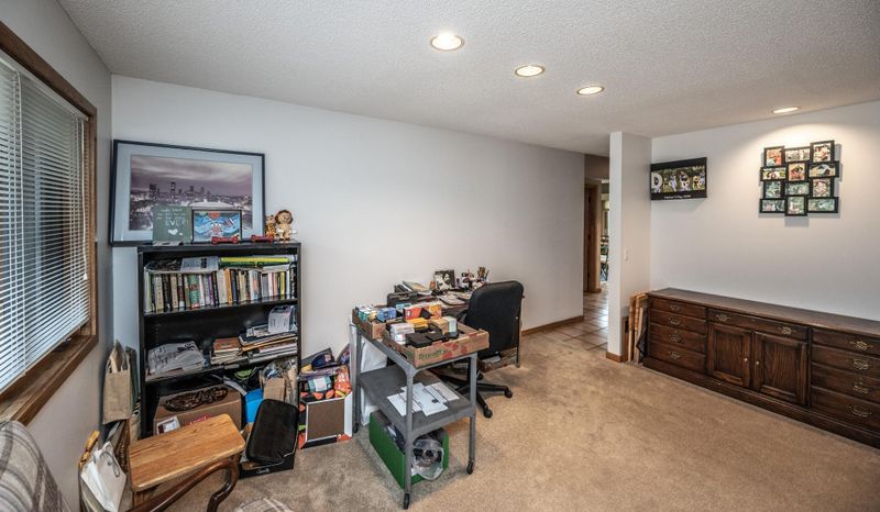 6457 Mccauley Trl S, Edina, MN 55439