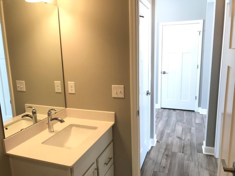 157 4th St NW, Delano, MN 55328