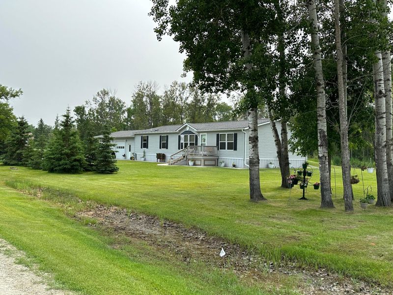 2023 Stanton Dr NW, Baudette, MN 56623