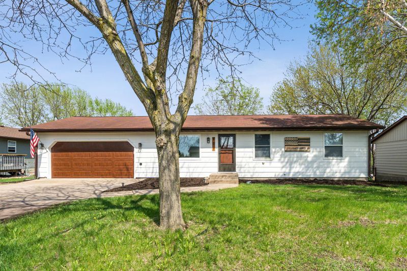 109 Rebecca Dr, Jordan, MN 55352