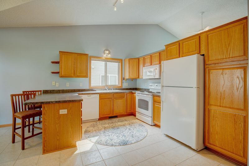 12574 Thrush St NW, Coon Rapids, MN 55448