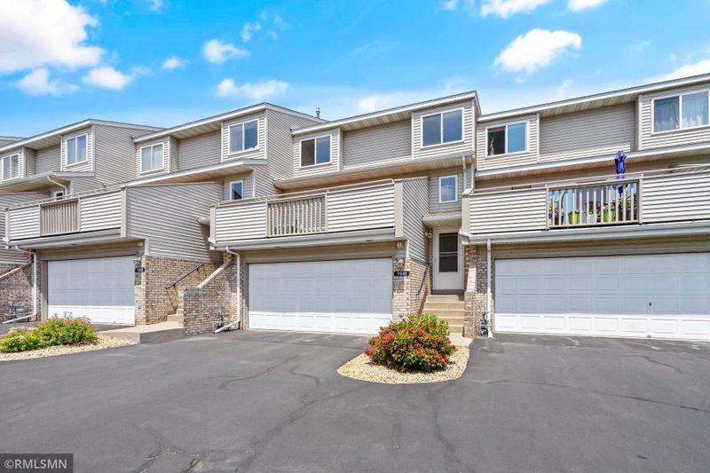 7331 Bond Way, Inver Grove Heights, MN 55076