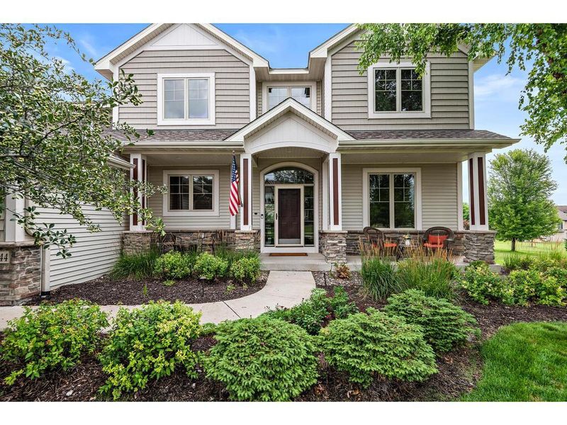 13444 Superior Dr, Rogers, MN 55374