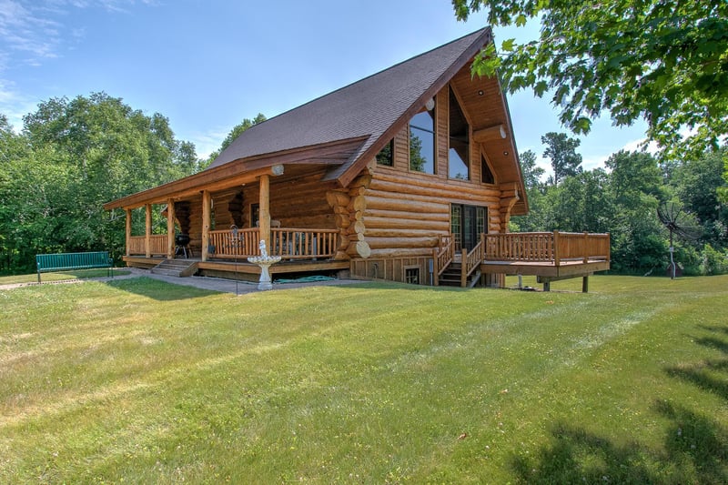 2488 349th Ave NW, Cambridge, MN 55008