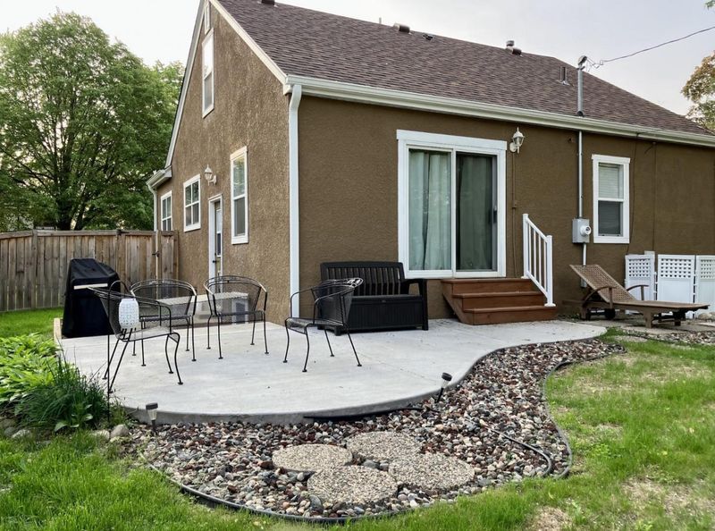 3923 Welcome Ave N, Robbinsdale, MN 55422