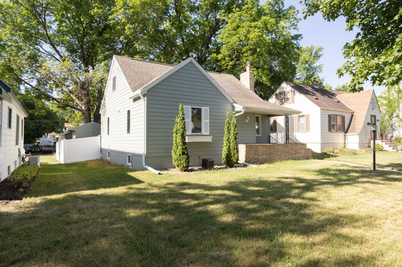 913 W Cavour Ave, Fergus Falls, MN 56537