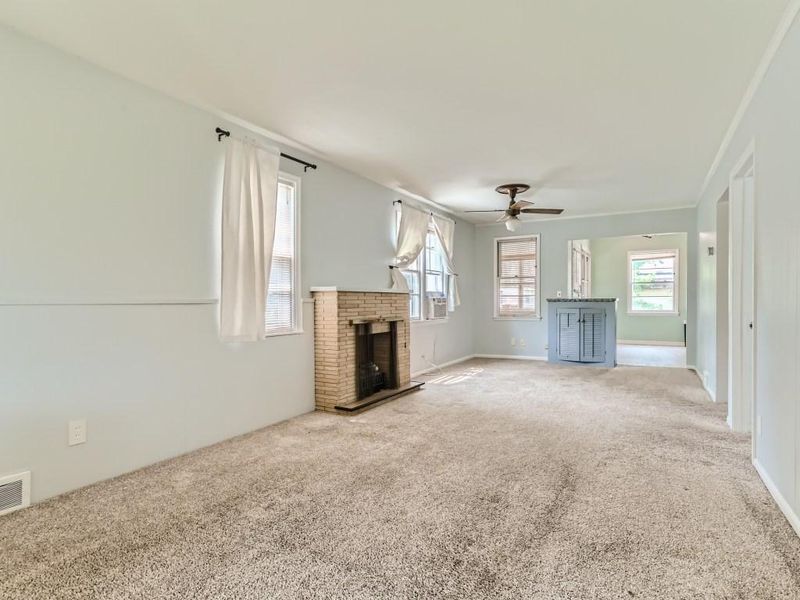 639 14th Ave N, South Saint Paul, MN 55075