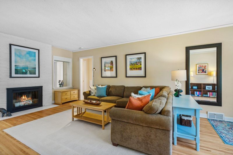 1756 Rome Ave, Saint Paul, MN 55116